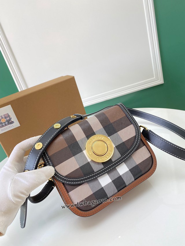 Burberry專門店新款小號斜背包 巴寶莉全皮肩背女包 yxb1290